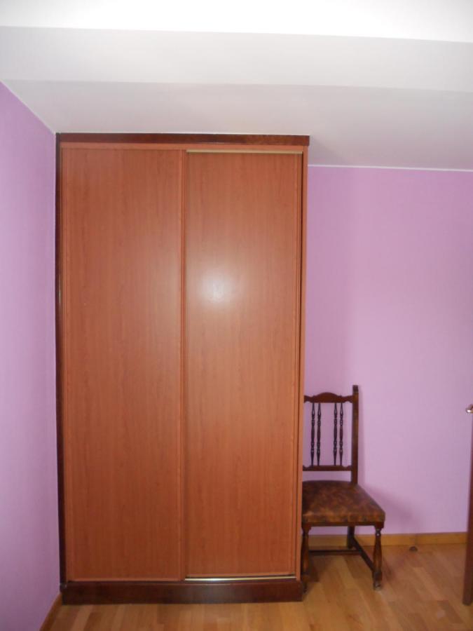 Pensión O' Mesón O Pino Exterior foto